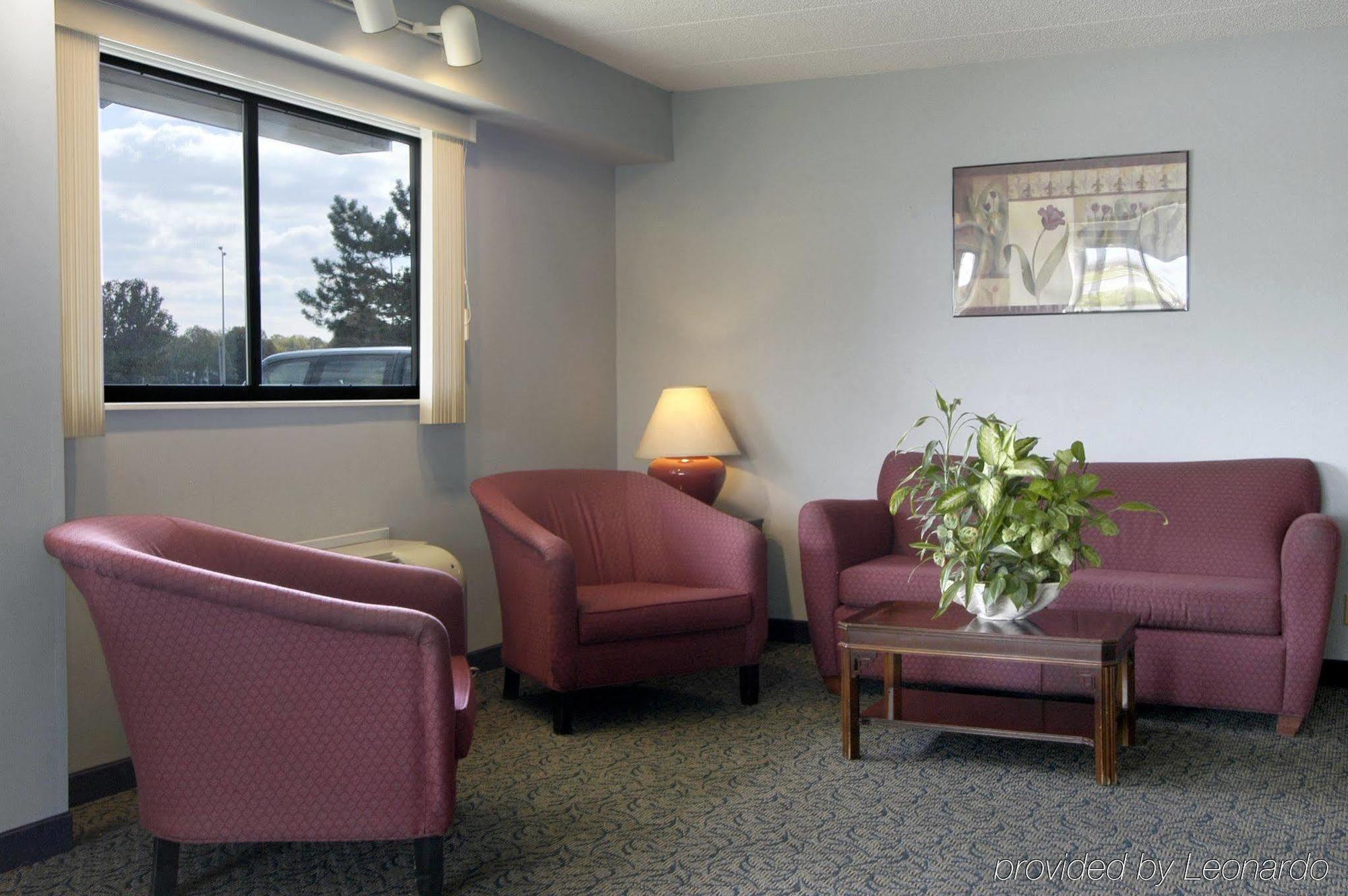Red Roof Inn Champaign - University Dış mekan fotoğraf